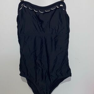 Ellen Tracy Women's Black Scallop Padded Bandeau Strap One Piece Swimsuit Sz 12